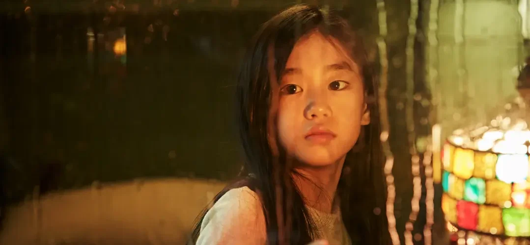 Deliver Us From Evil 2020 Korean neo-noir action scene featuring In-nam and Ray confrontation